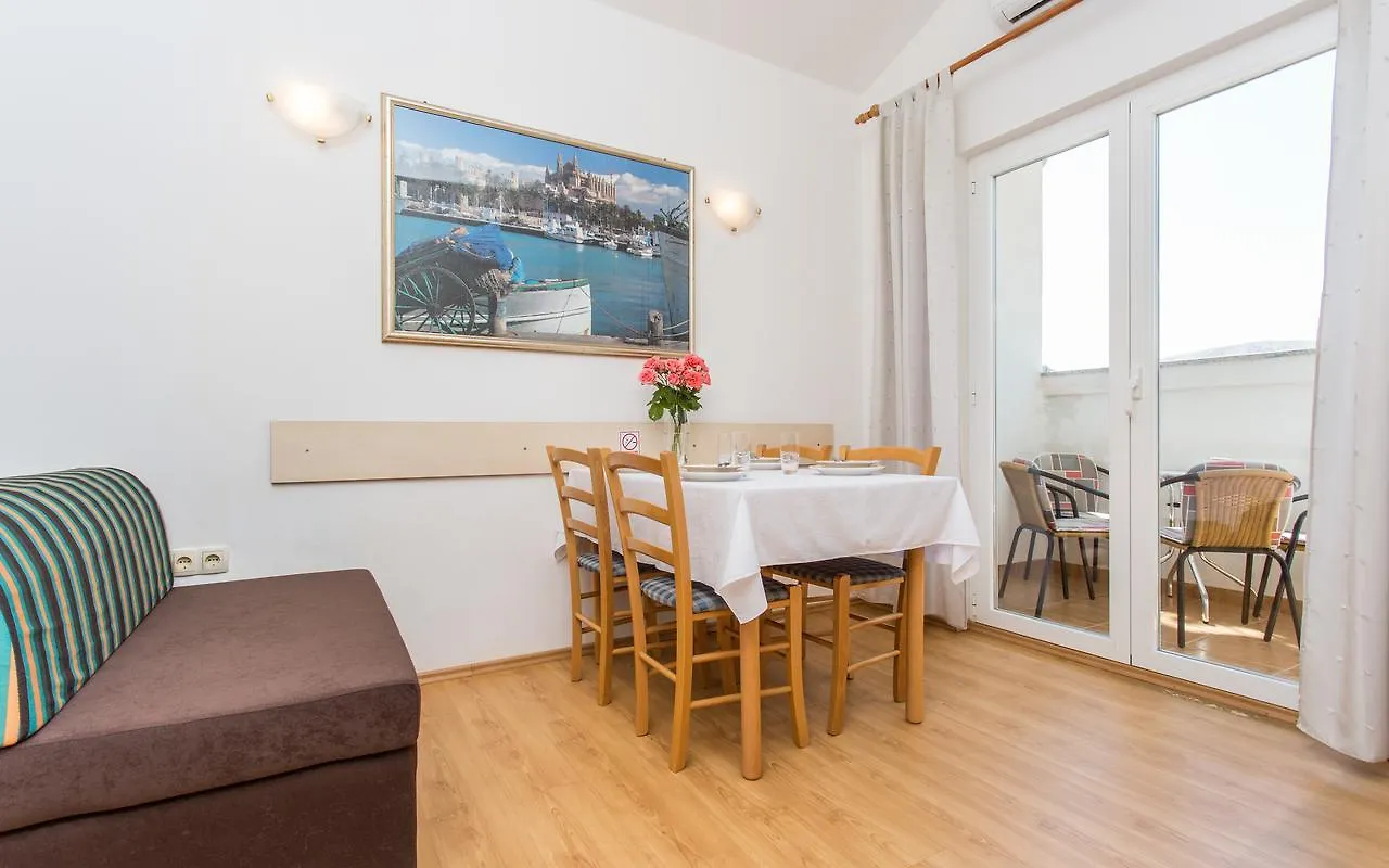 Apartments Lucija 2 Baška