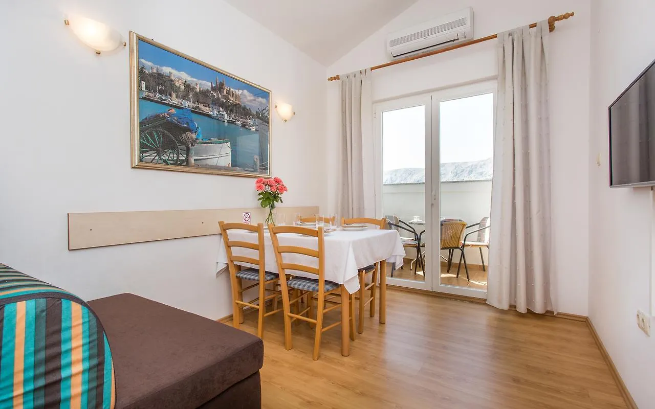 Apartments Lucija 2 Baška