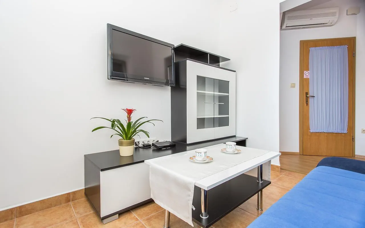 Apartments Lucija 2 Baška