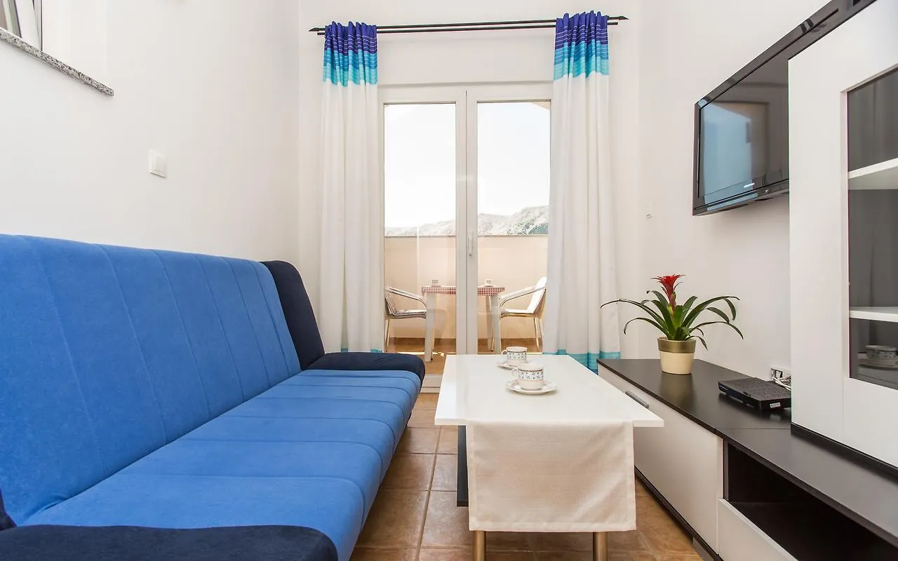 Apartments Lucija 2 Baska  0*, Baska (Krk) Croatia