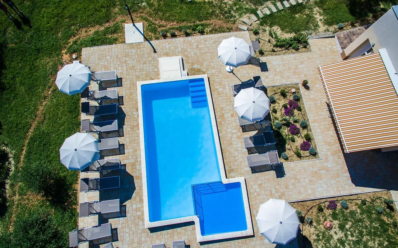 Apartments Lucija 2 contacts